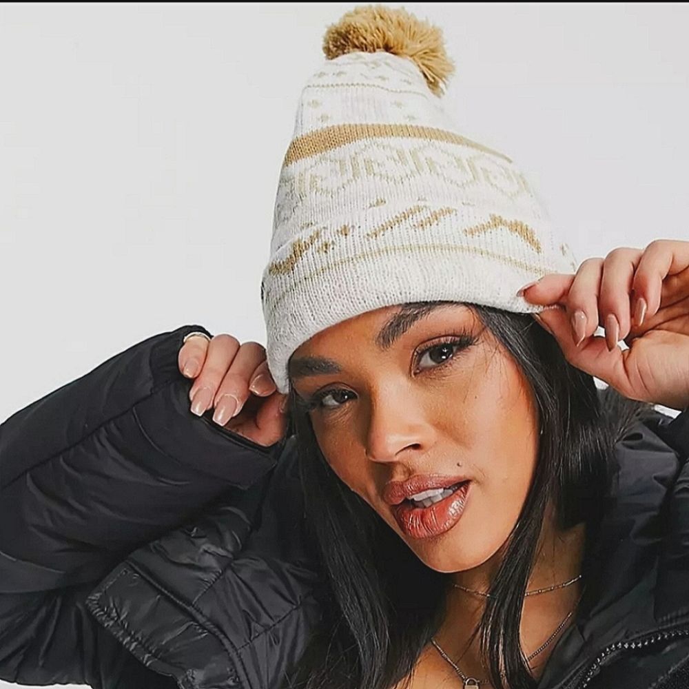 THE NORTH FACE WOMEN'S FAIR ISLE BEANIE HAT WITH POM POMONE OS
